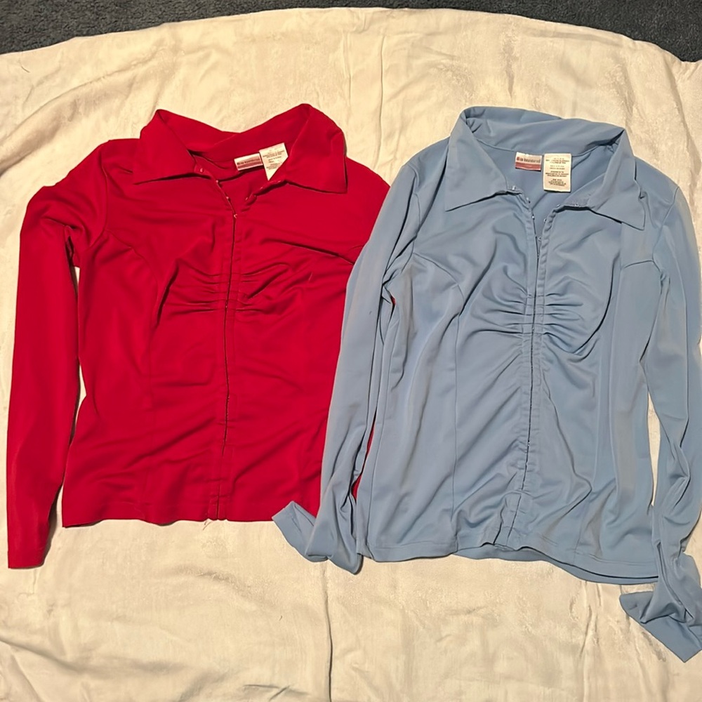 Red and blue no boundaries junior stretch shirts